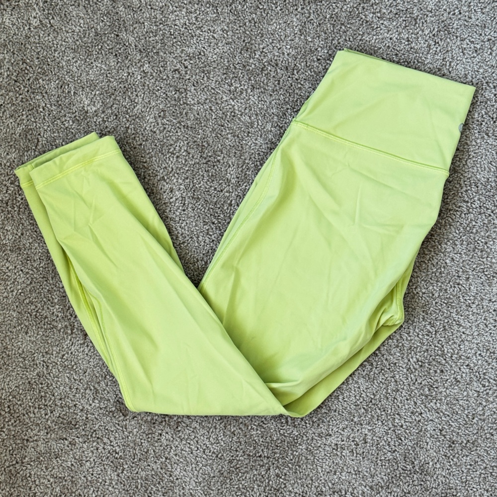 Lululemon Wunder Under High-Rise Tight 28" *Full-On Luxtreme
Lemon Vibe